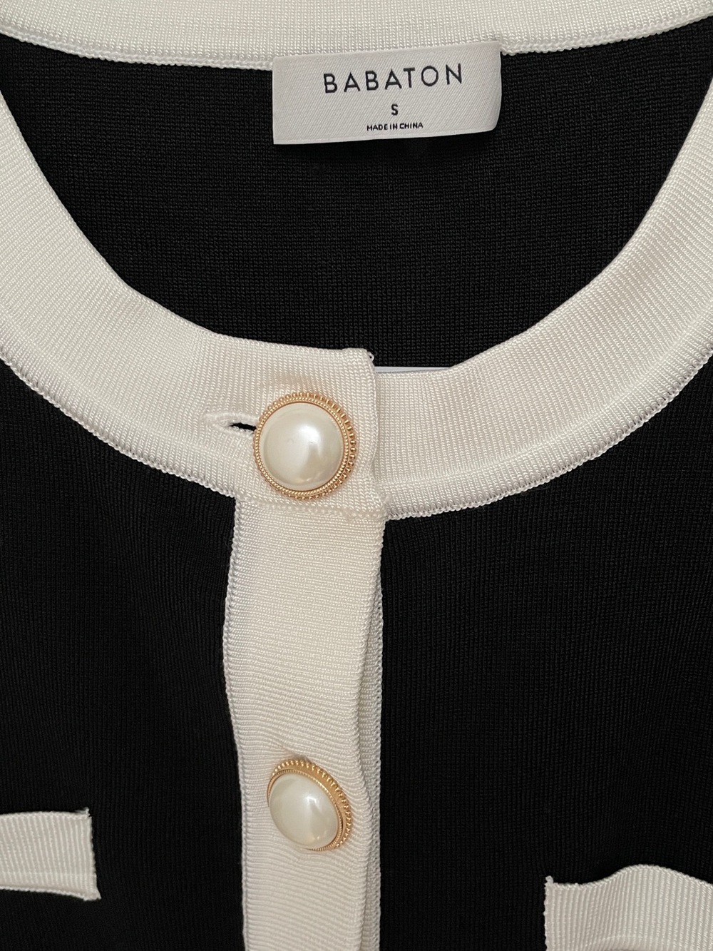 Aritzia size S legacy Black and white Pearl-Button Cropped Cardigan - Picture 4 of 7